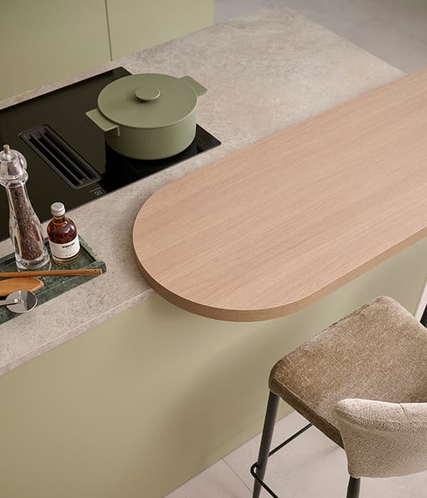Ronde-bar-in-keuken