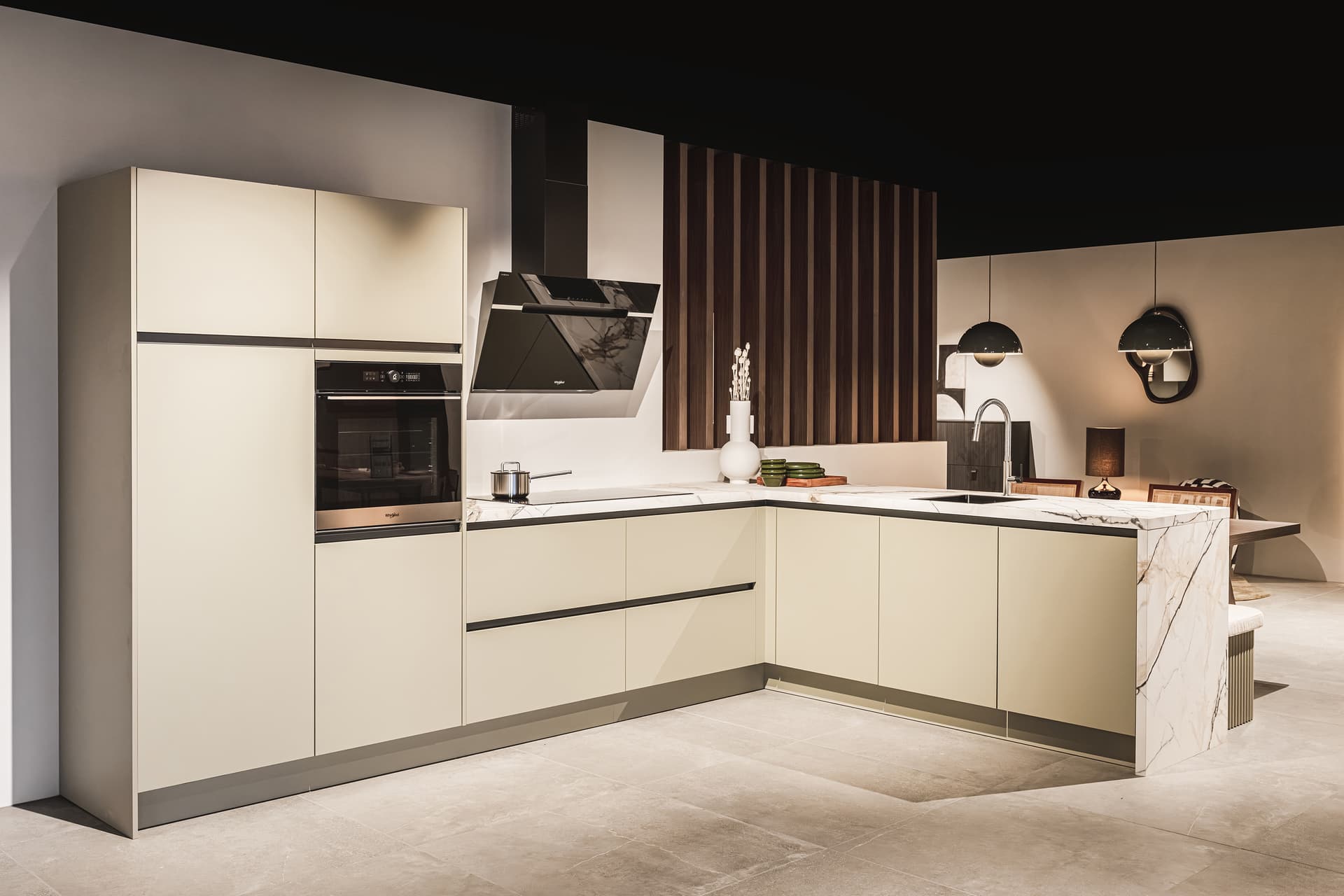 _PBF2416-BEWERKT-(1).jpg Lichtgroene L-keuken